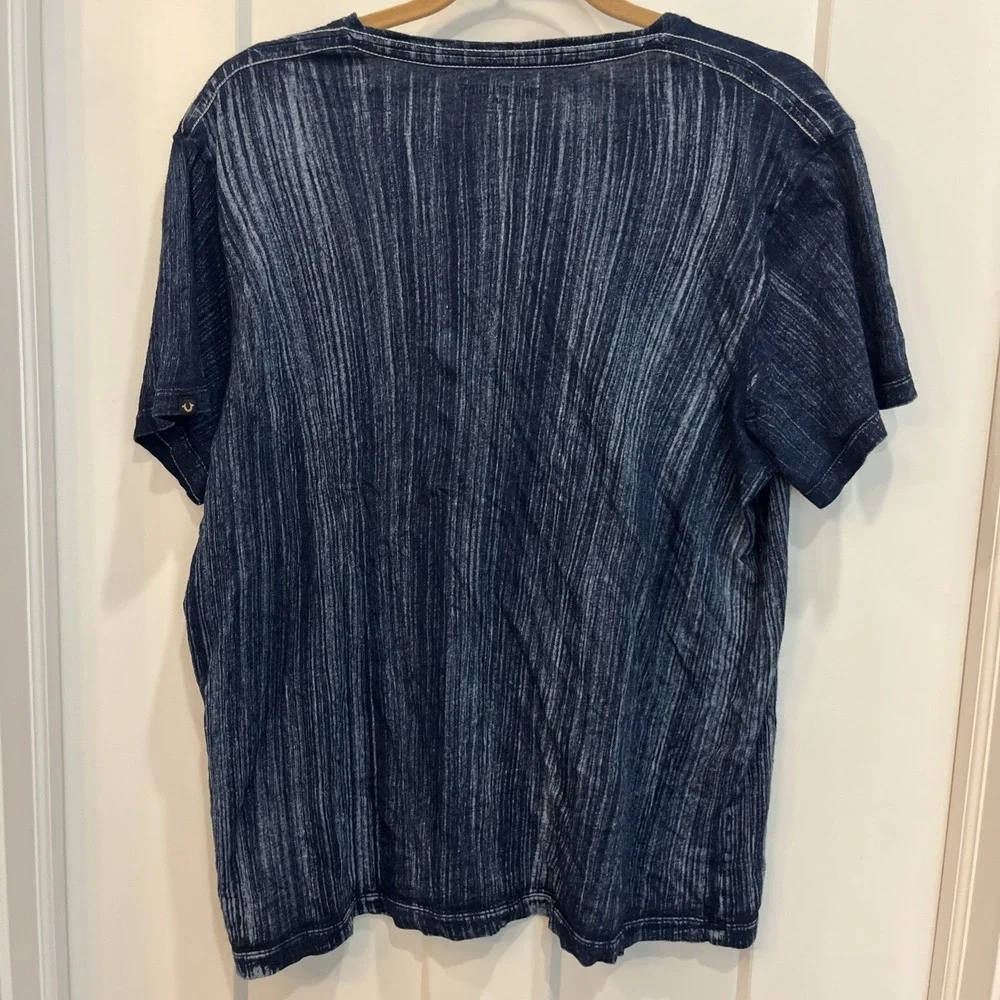 True Religion V‎ Neck TEE T SHIRT Blue White Faded Stripe Sz Large Denim Look